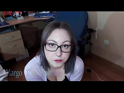 ❤️ Көз айнек тагынган сексуалдуу кыз Дилдону камерага терең соруп ❤ Секс видео бизде ky.assistirhentai.ru